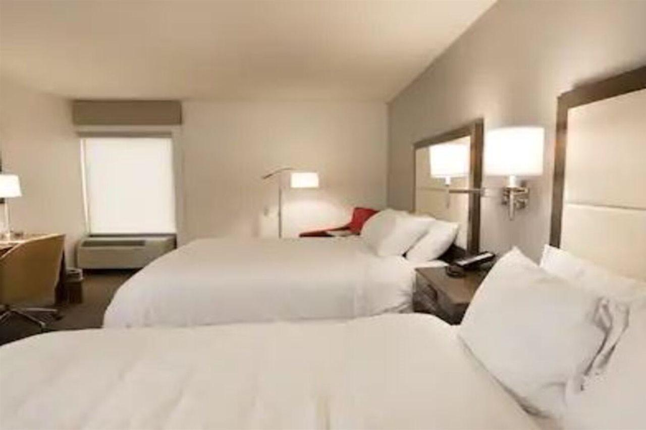 Hampton Inn Морристаун Экстерьер фото